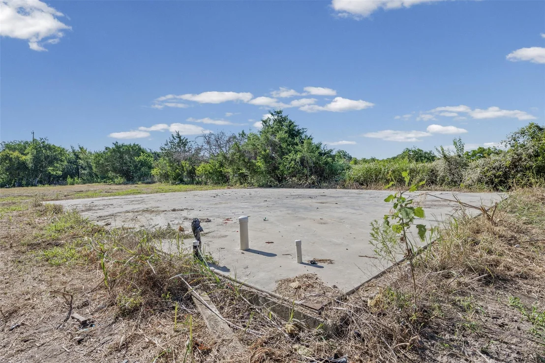 Photo of 150 River RD