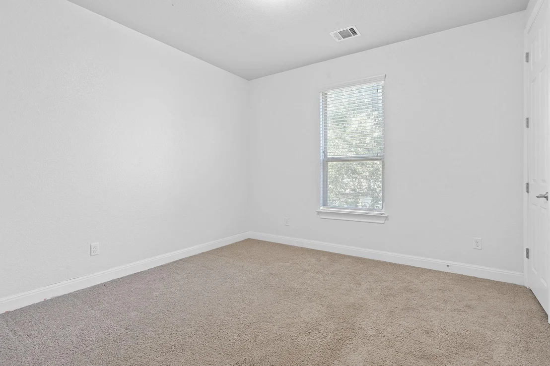 Photo of 903 Copper Lake RD
