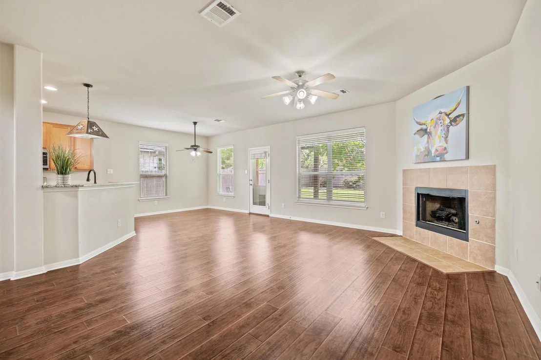 Photo of 1115 Henderson DR