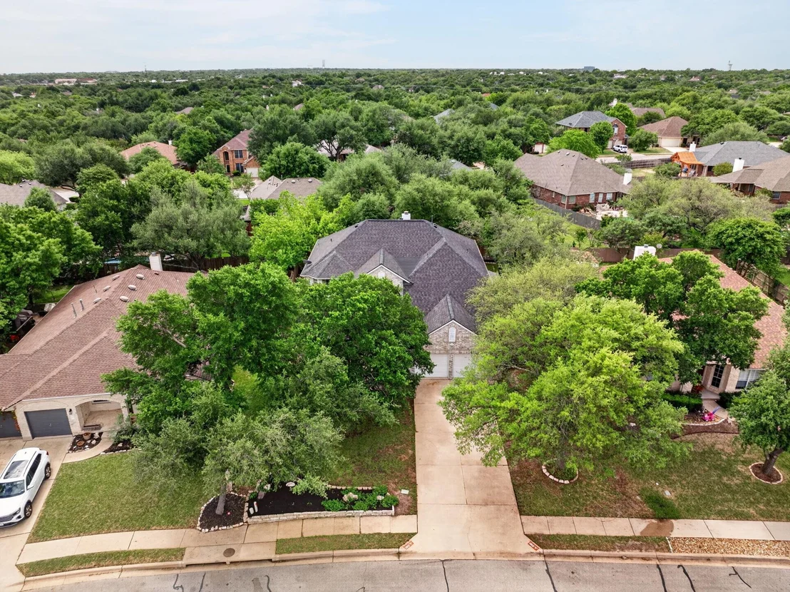 Photo of 1612 Fall Creek DR