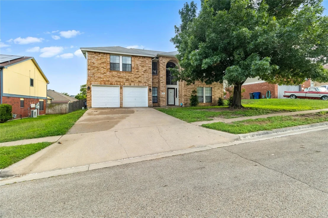 Photo of 508 Red Oak DR