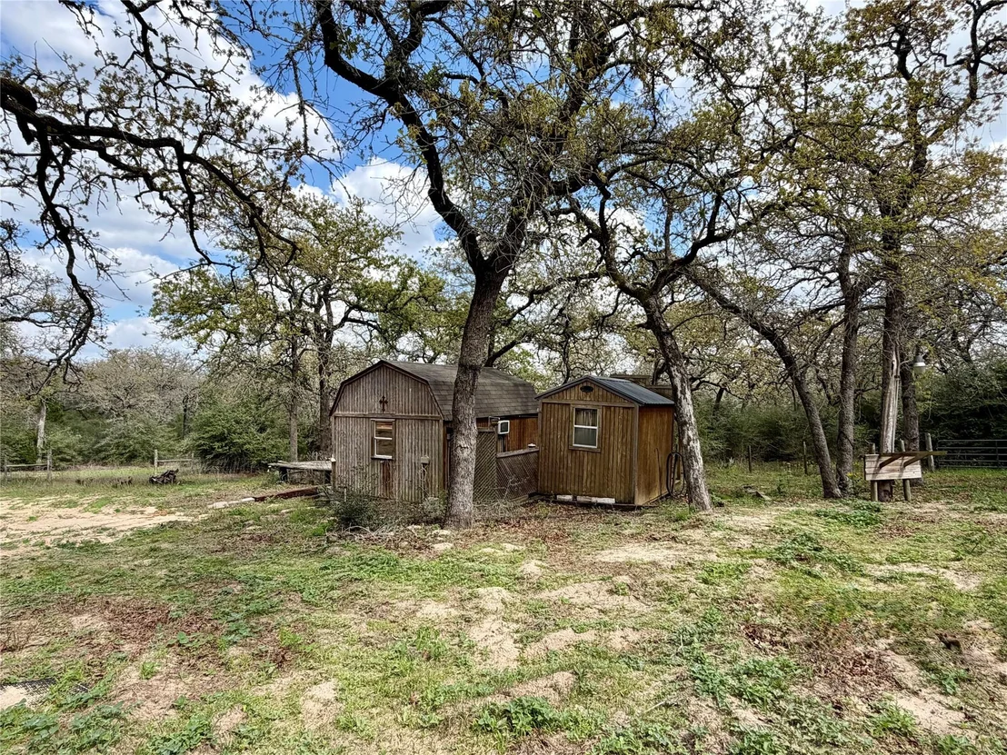 Photo of 3950 Private Road 2015