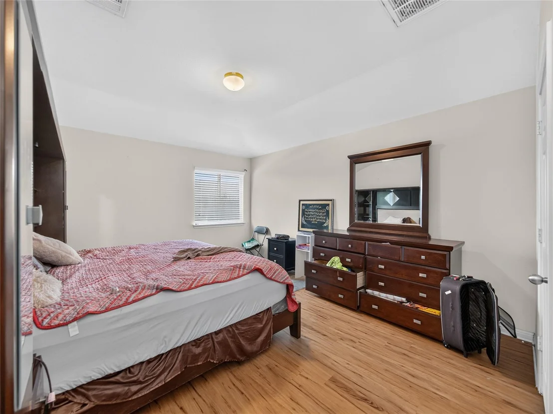 Photo of 417 Foxglove DR