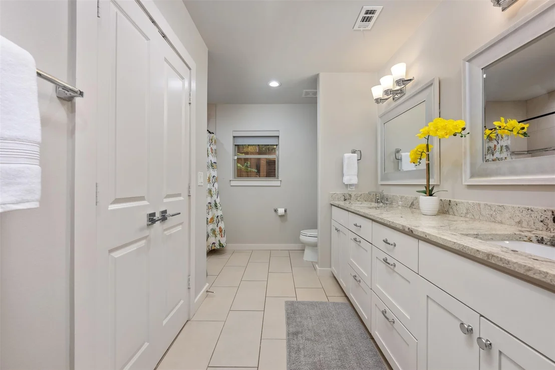 Photo of 4200 Edgemont DR