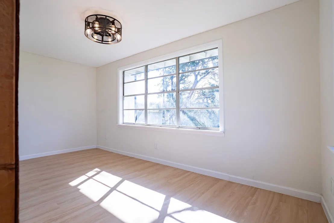 Photo of 1012 Hill ST