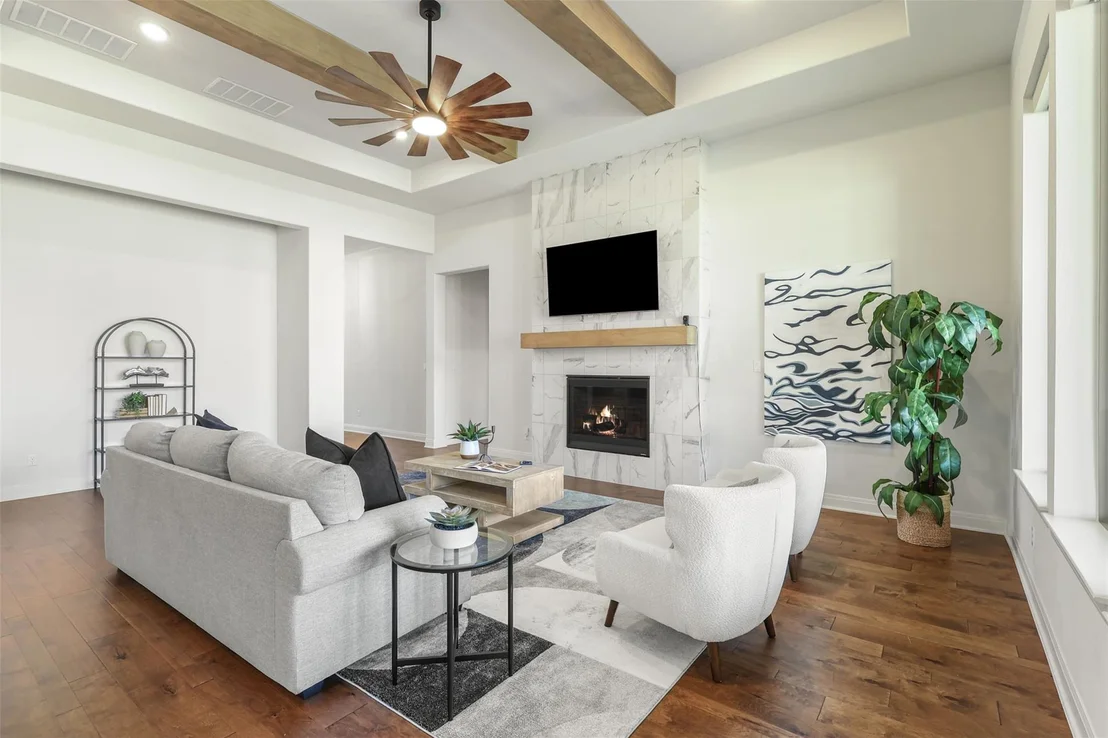 Photo of 299 Peakside CIR
