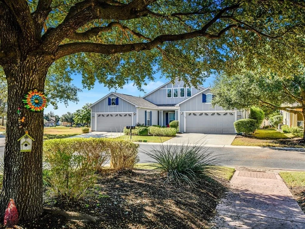 Photo of 119 Hampton CIR
