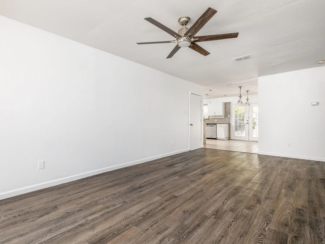 Photo of 6206 Hogan Ave