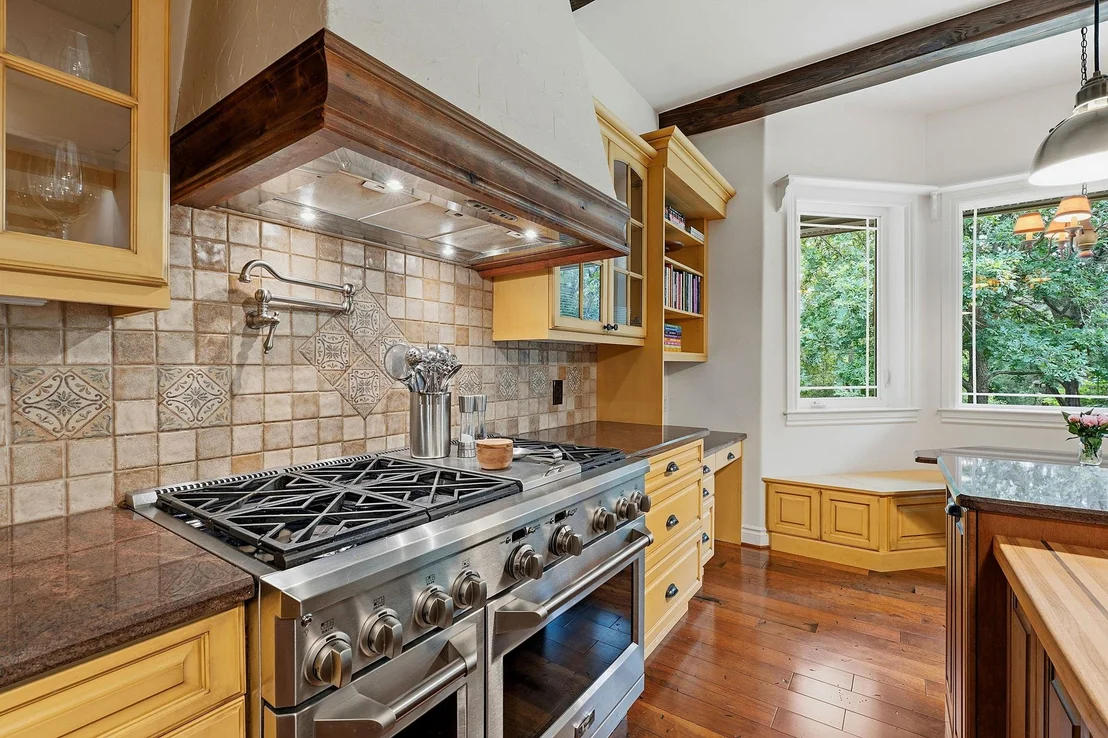 Photo of 8121 Bluff TRL