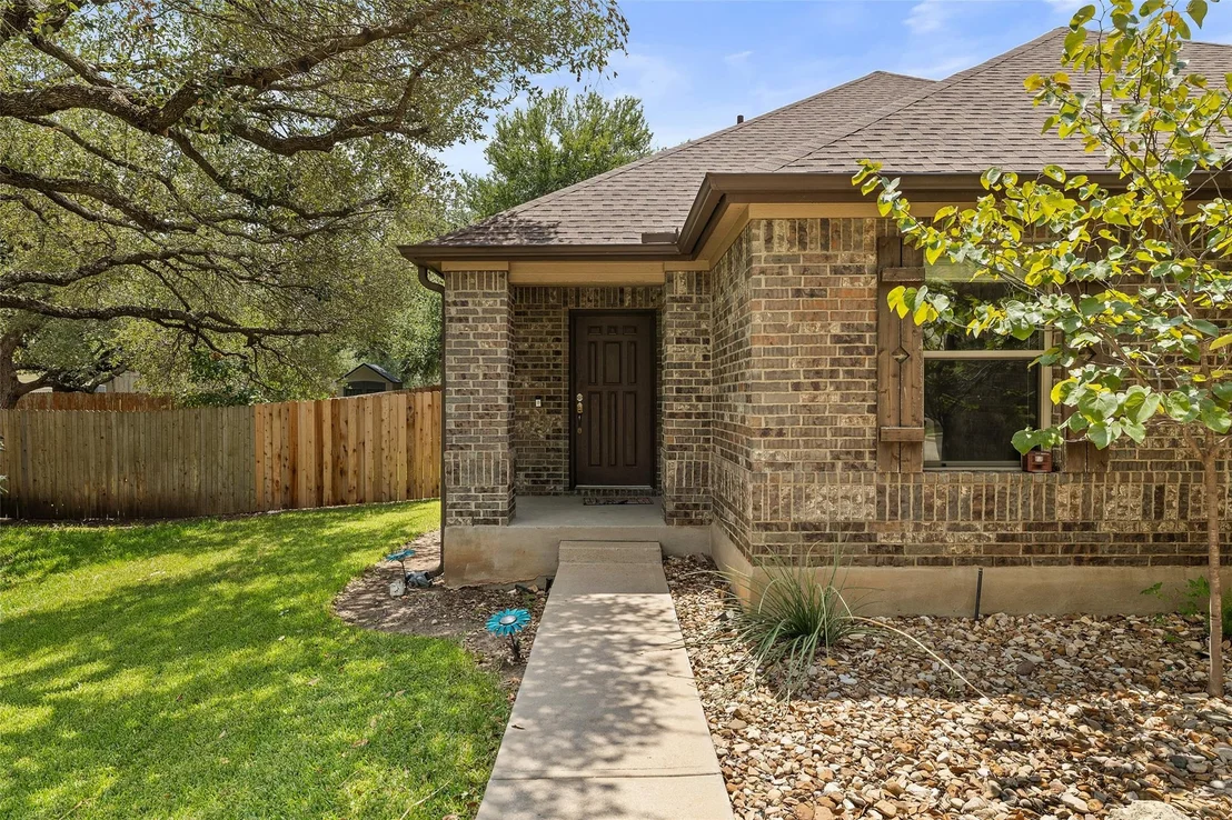 Photo of 2402 Henry Rifle RD
