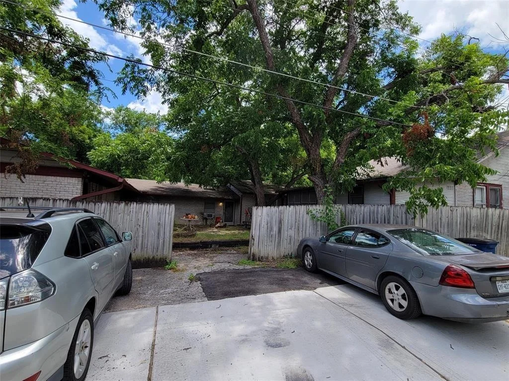 Photo of 4627 Depew Ave