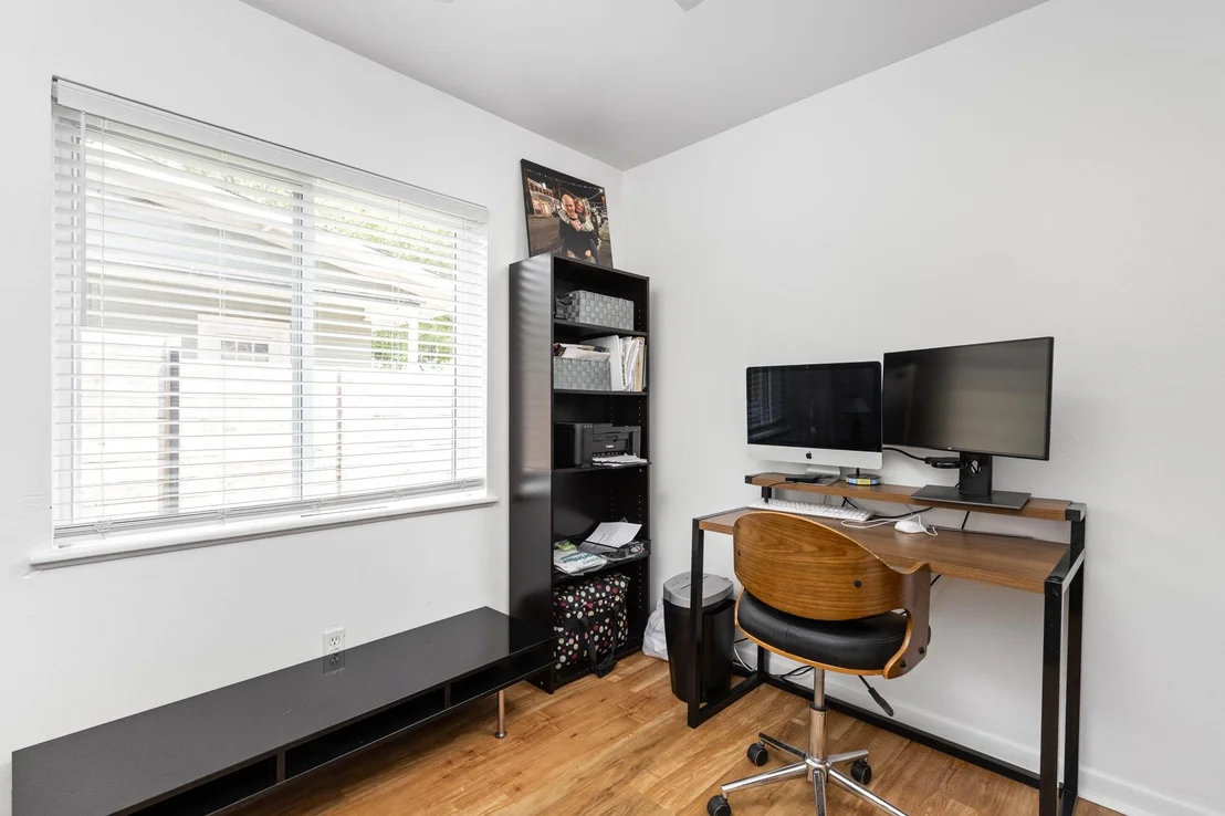Photo of 1807 Madison Ave