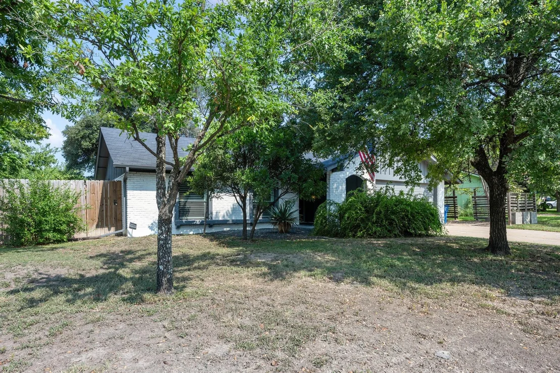 Photo of 5310 Fort Clark DR