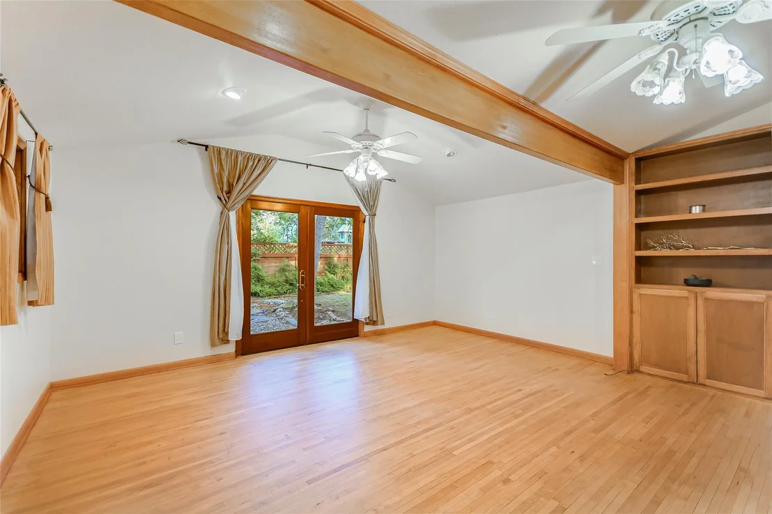 Photo of 5799 Rittenhouse Shore DR