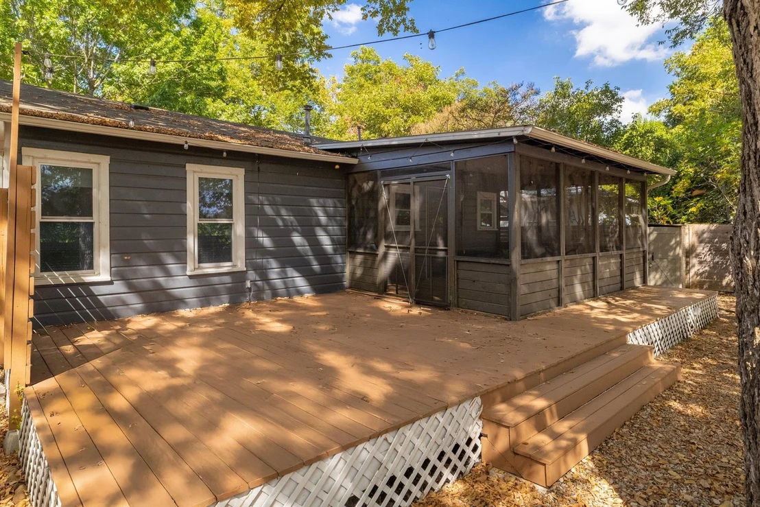 Photo of 6511 Chesterfield Ave