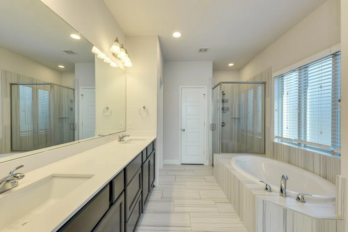 Photo of 337 CROSSVINE TRL