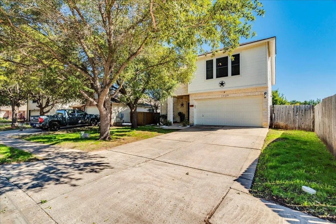 Photo of 7529 Cats Eye LN
