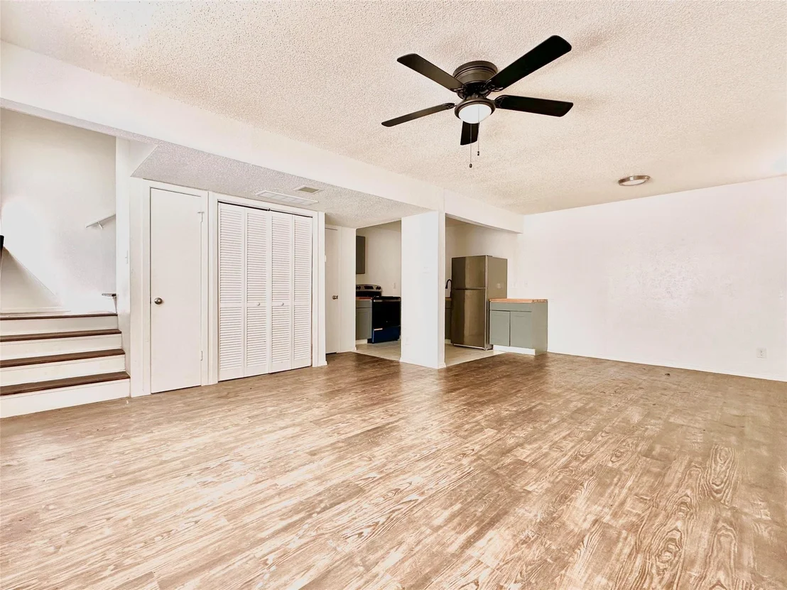 Photo of Unit 101 at 1908 Hearthstone DR