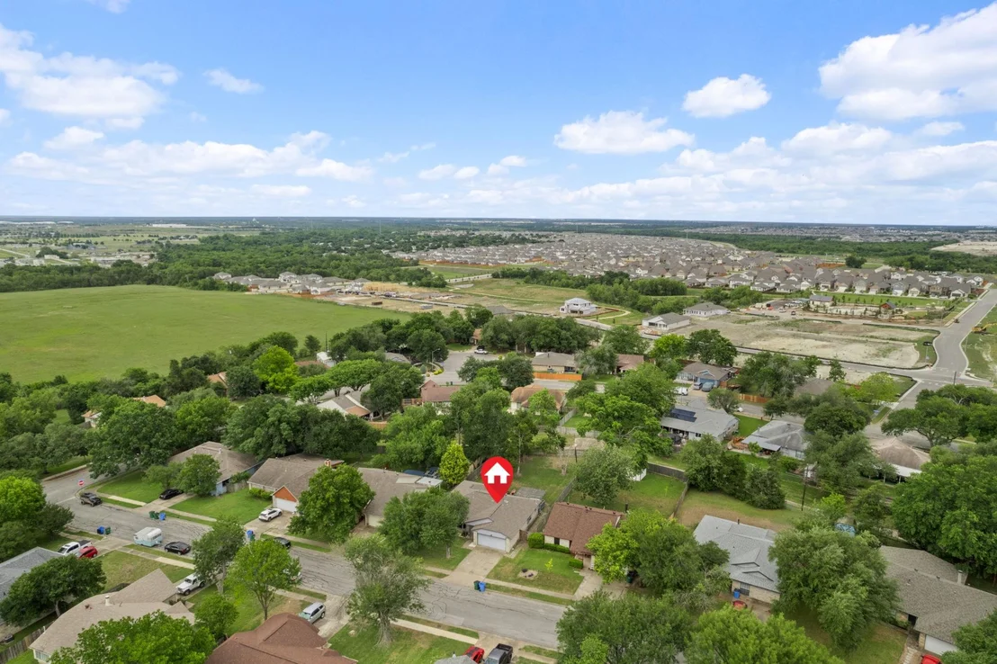 Photo of 1605 Quail Run RD