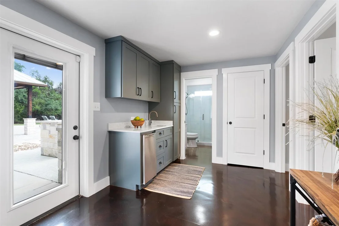 Photo of 1900 Walsh DR