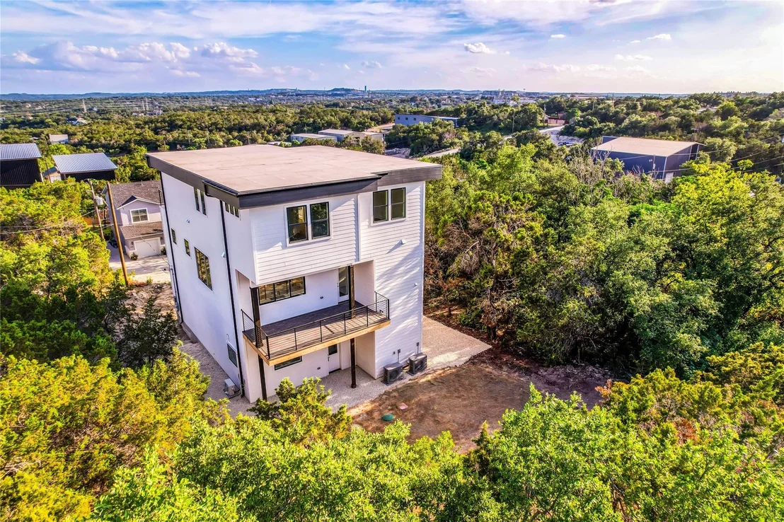 Photo of 15000 Texas ST