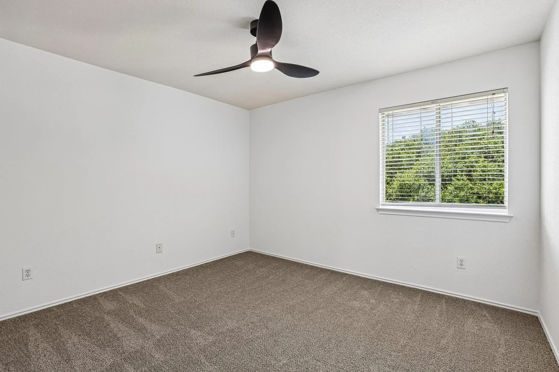 Photo of 1000 Monadale TRL