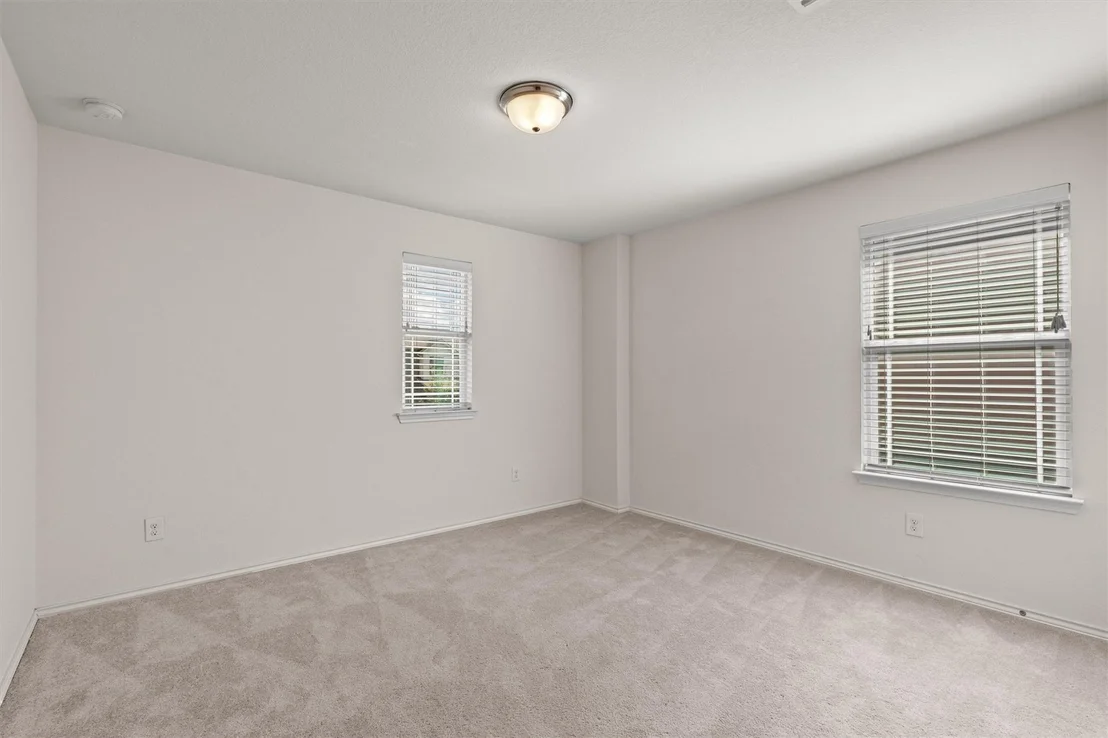Photo of 310 White River DR