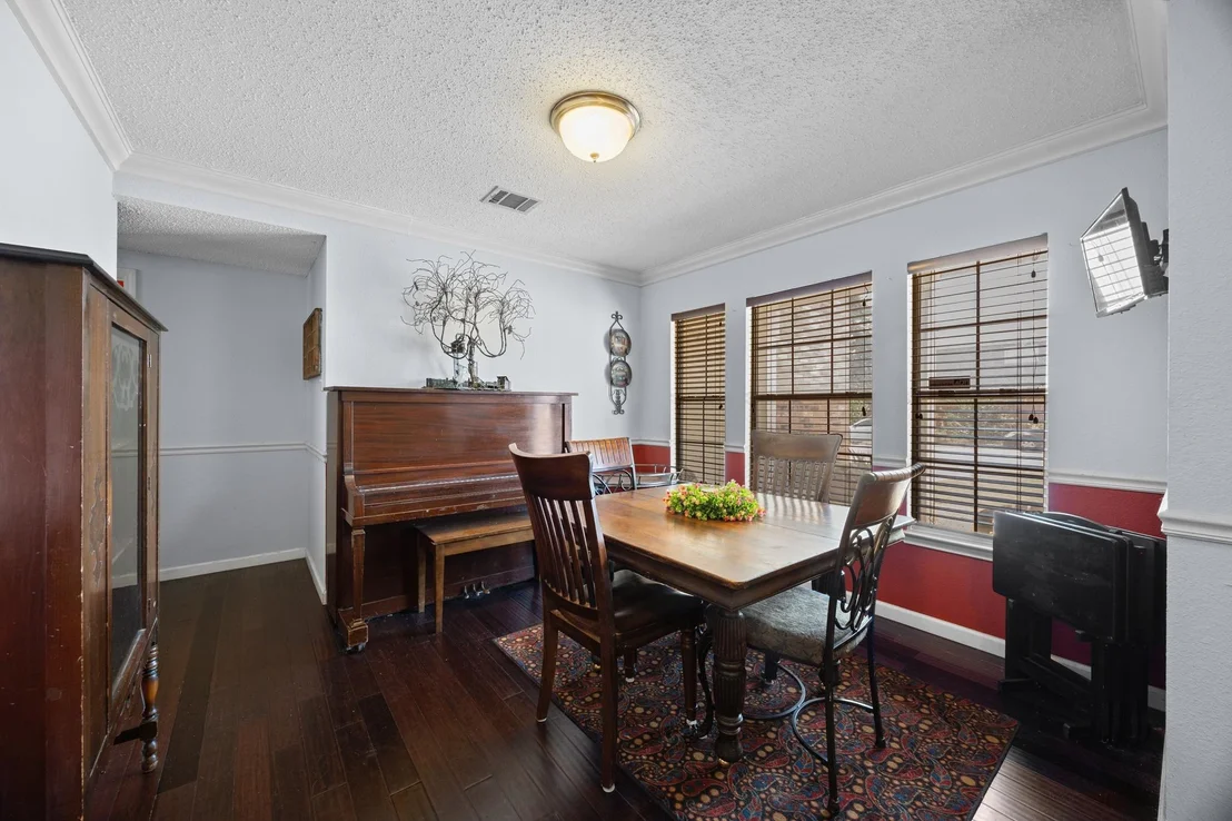 Photo of 1001 Canterbury TRL