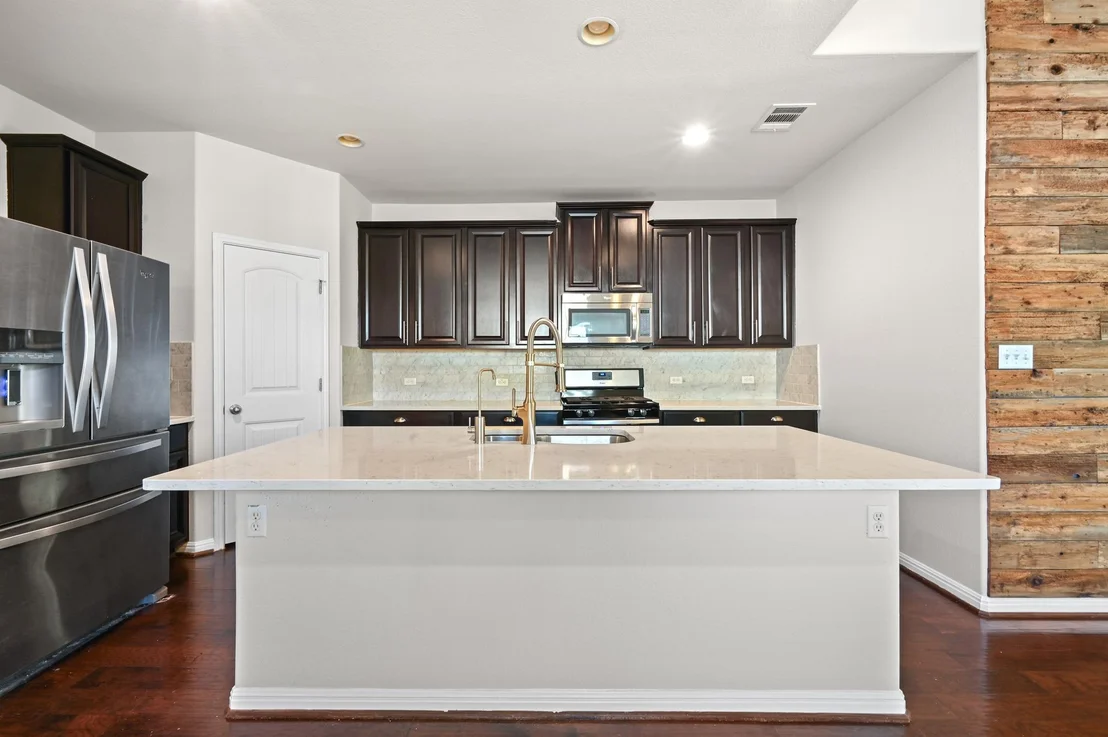 Photo of 351 Wincliff DR