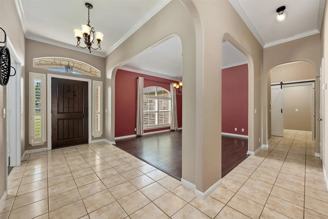 Photo of 212 Bronco BLVD
