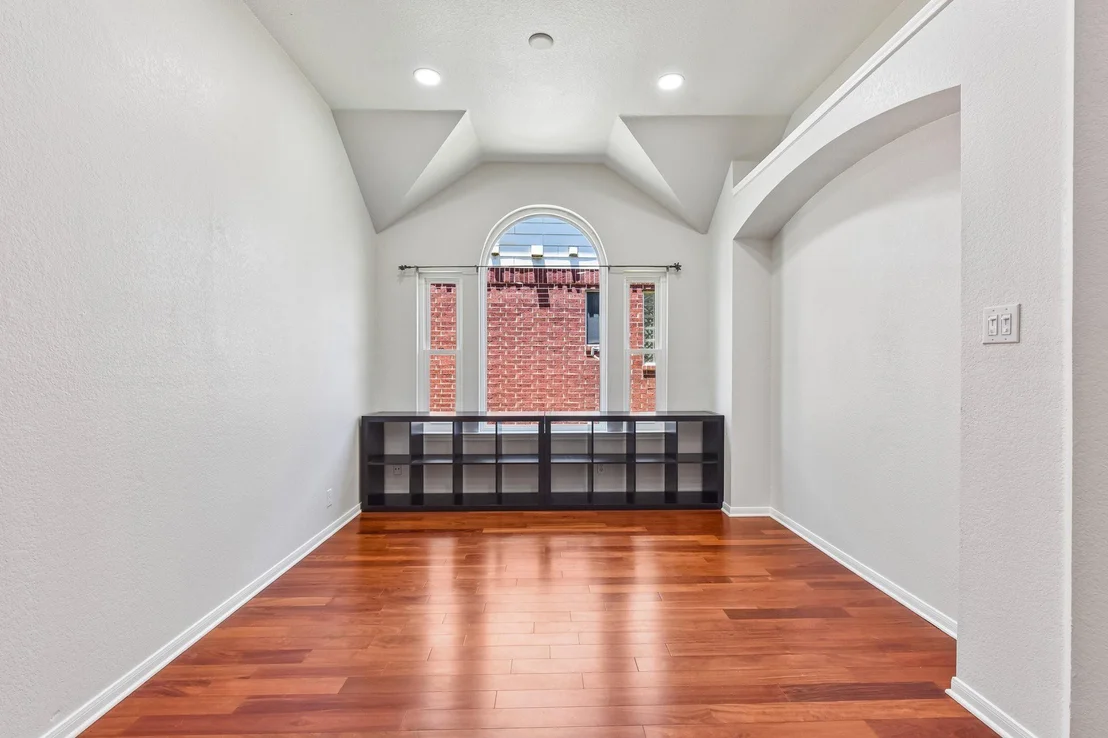 Photo of 5958 Salcon Cliff DR