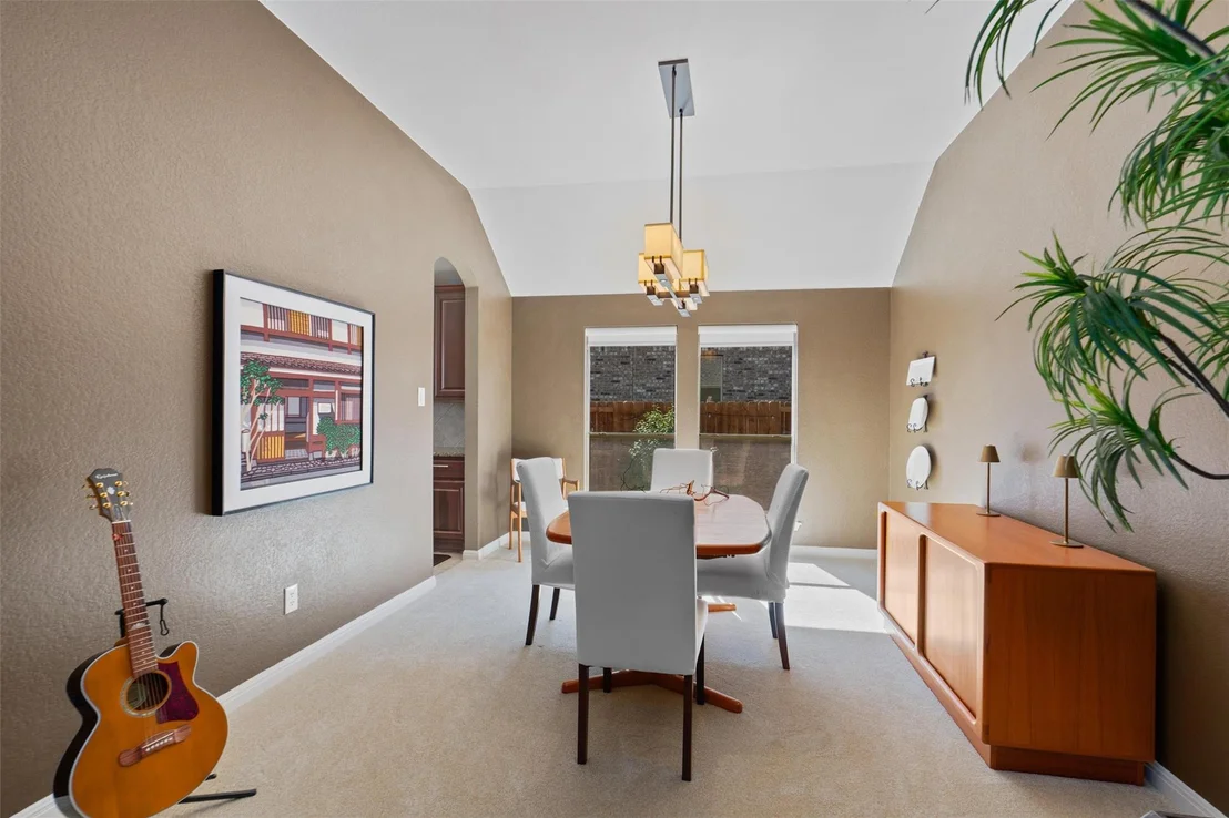 Photo of 2806 Prosperity