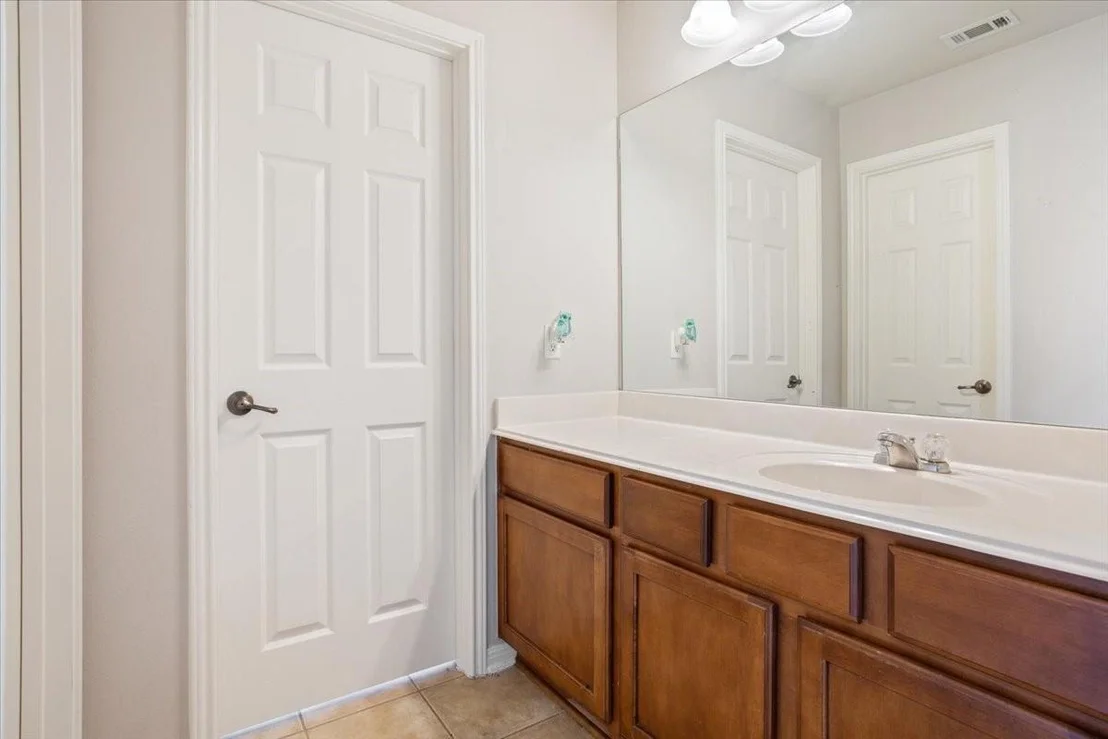 Photo of 20609 Meridian BLVD