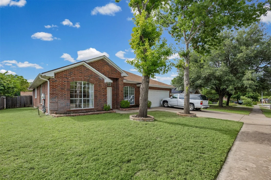 Photo of 801 Brown DR