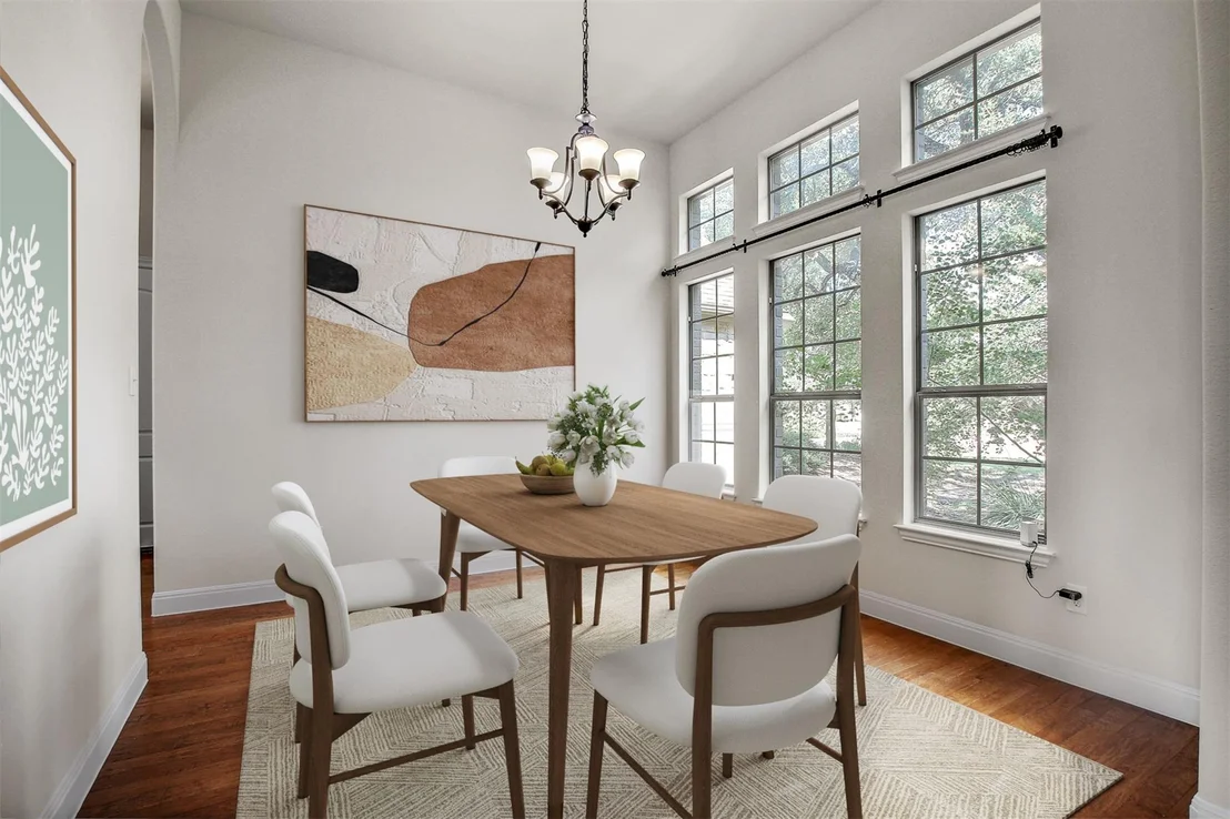 Photo of 272 Pine Post CV