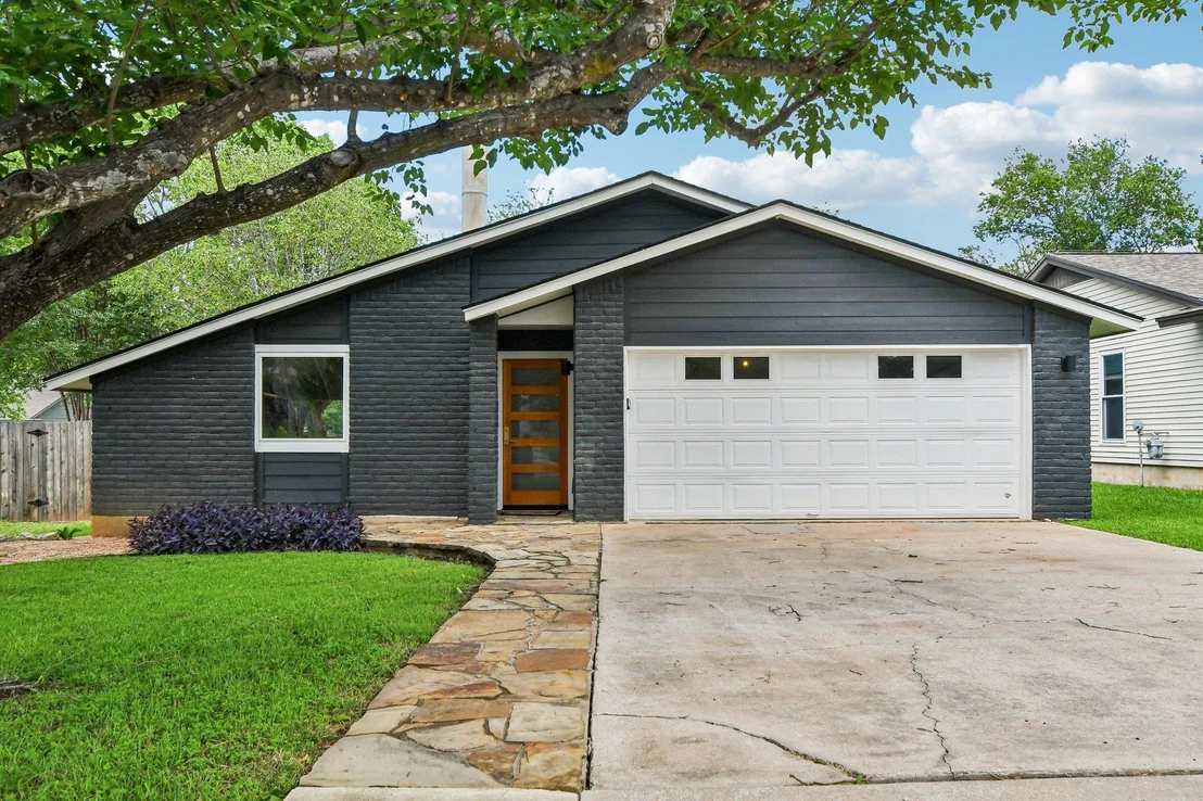 Photo of 3216 Plantation RD