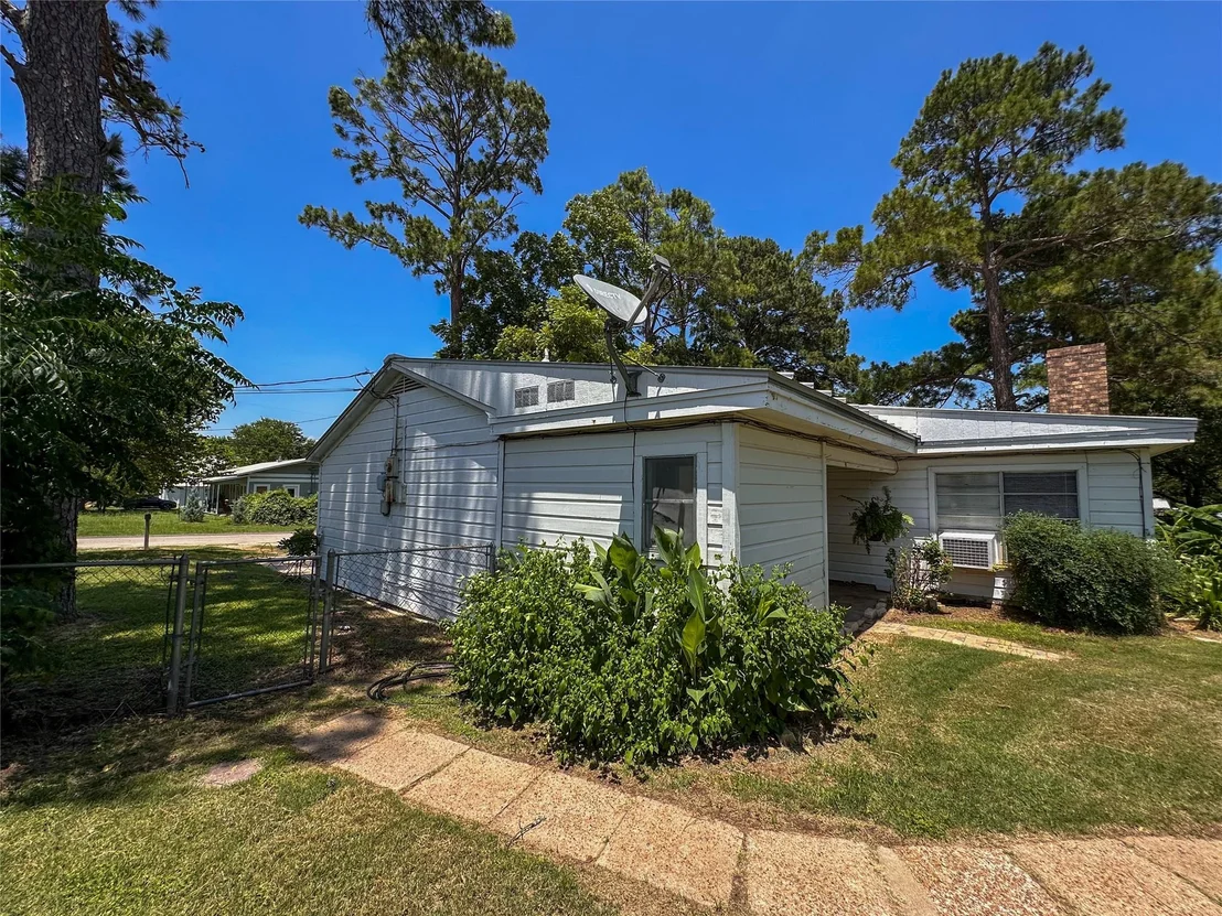 Photo of 407 4th Ave