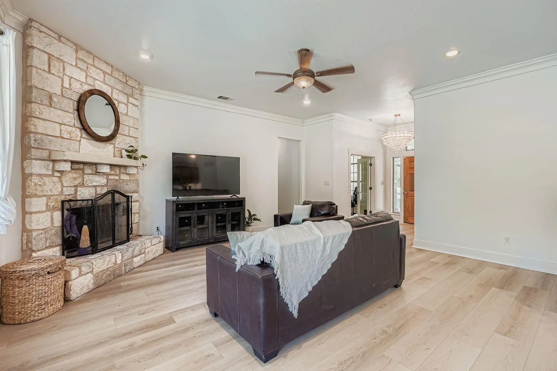 Photo of 100 Quarry Springs DR