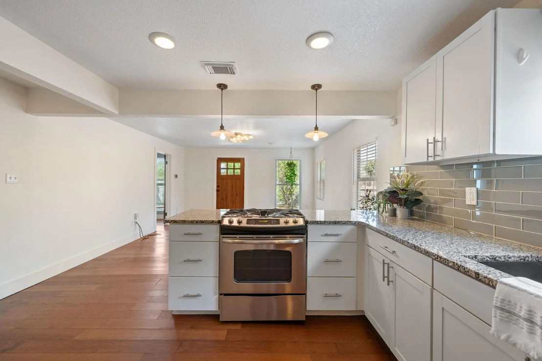 Photo of 1137 Nickols Ave