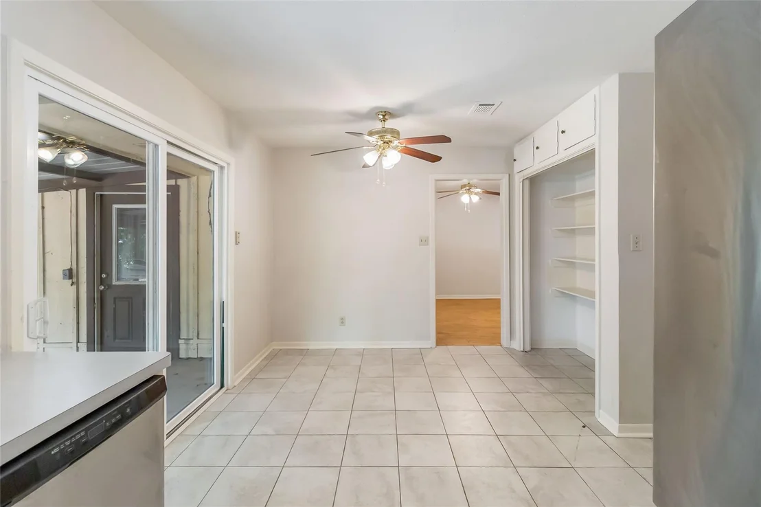 Photo of 757 N Main ST