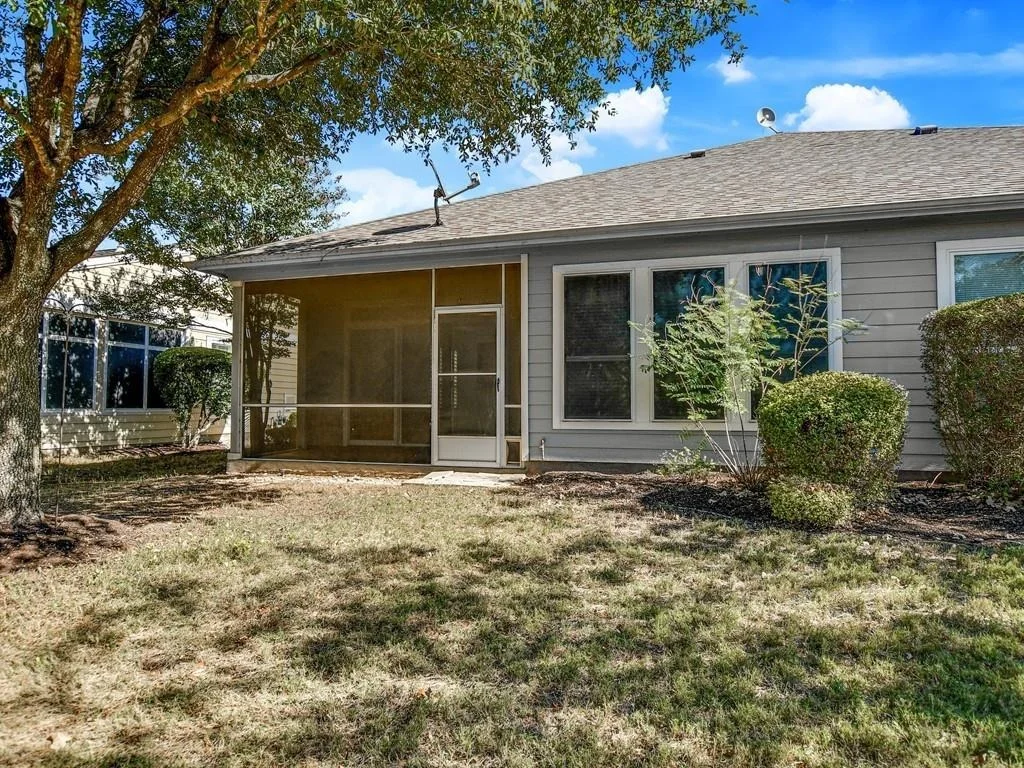 Photo of 119 Hampton CIR