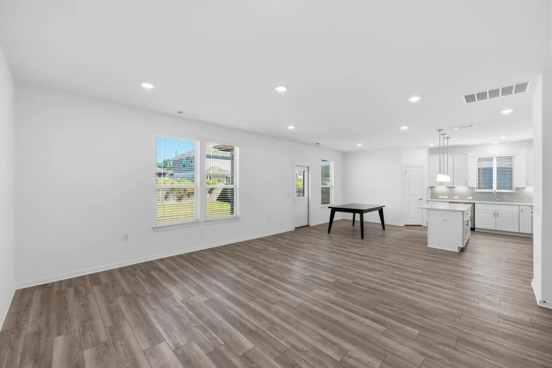 Photo of 5408 Mars LN