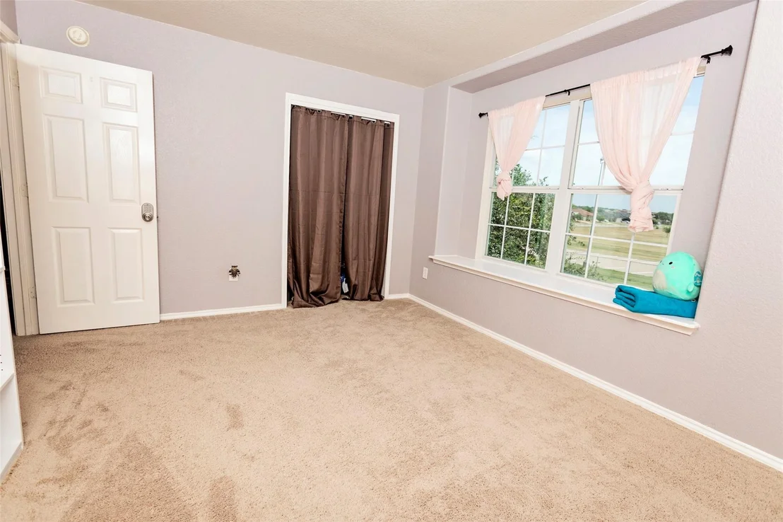 Photo of 5309 White Rock
