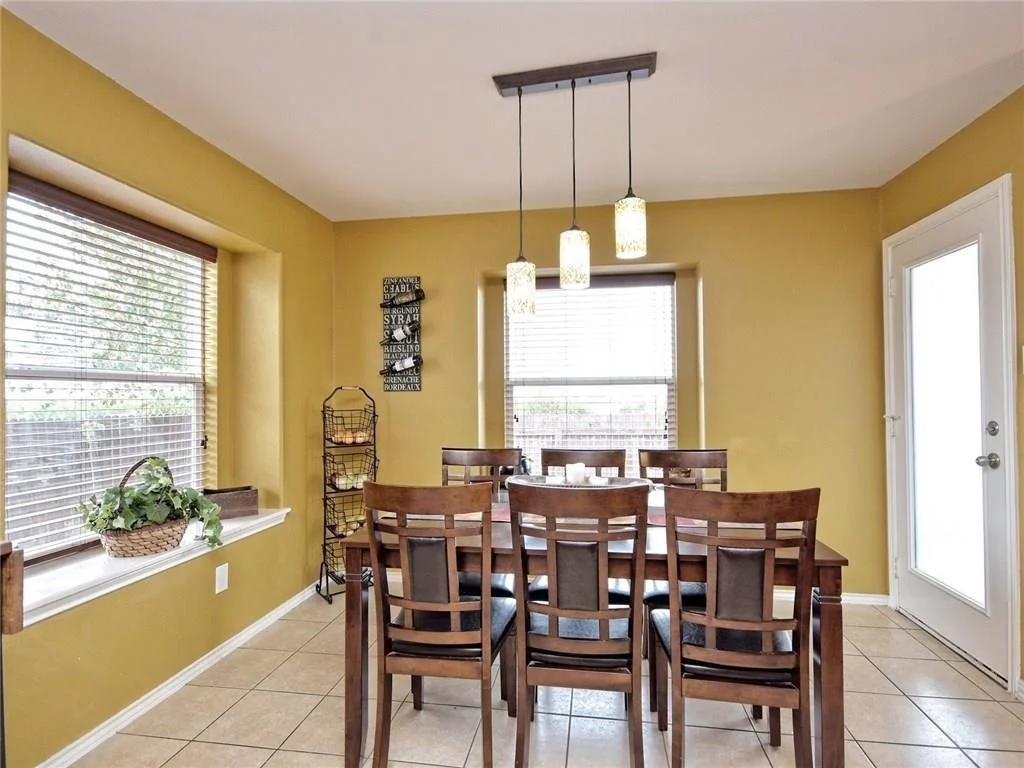 Photo of 1206 Hensley DR