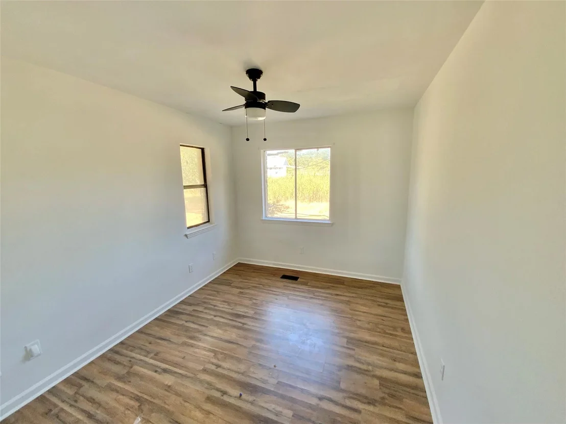 Photo of 289 Flaming Oak DR