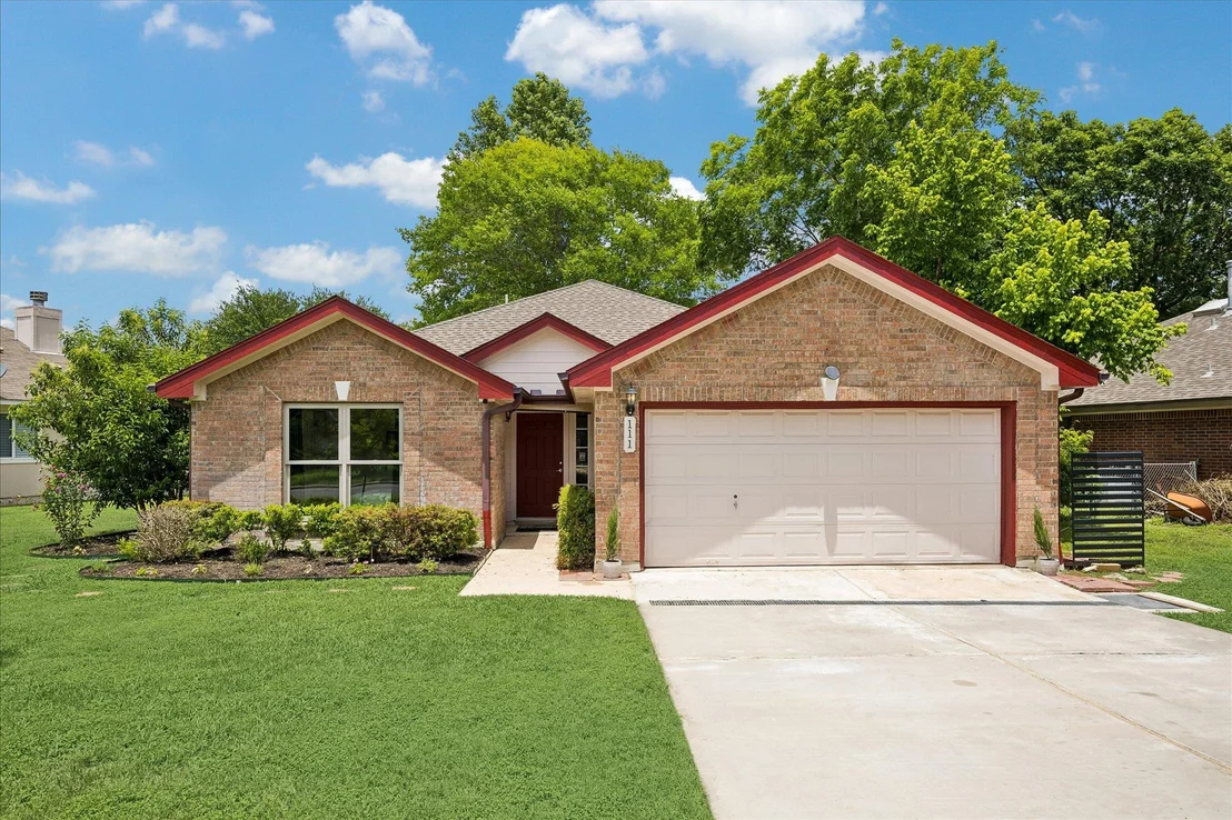 Photo of 111 Finch LN