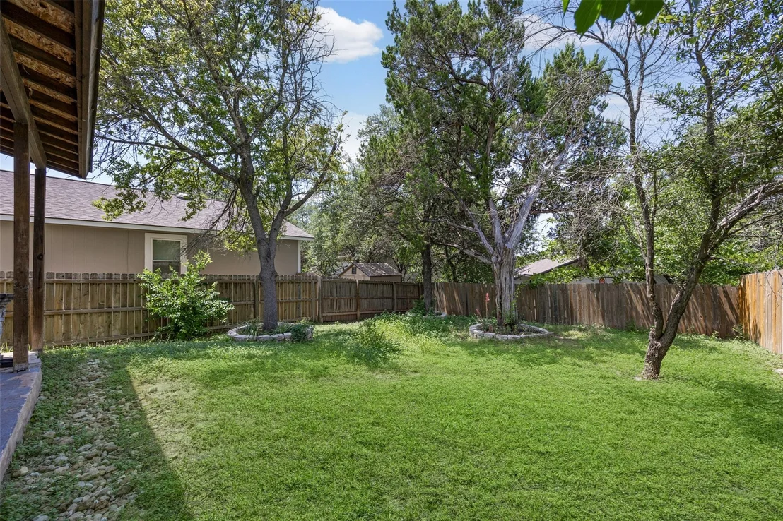 Photo of 8710 Davis Oaks TRL