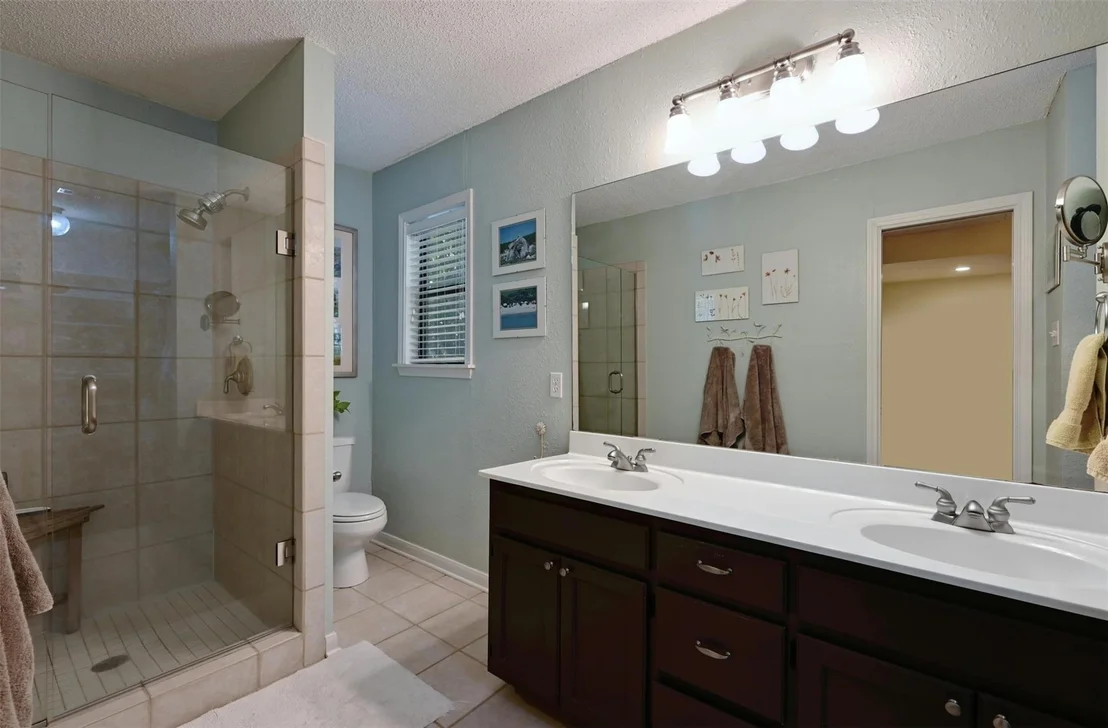 Photo of 5106 Valley Oak DR