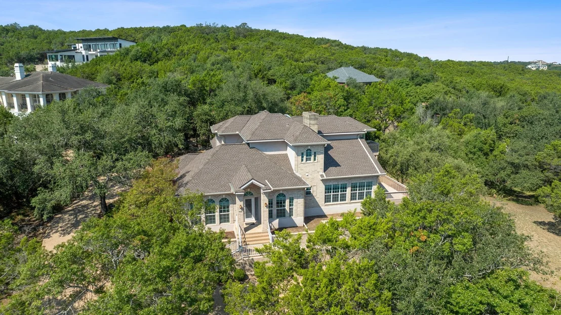 Photo of 700 Barrett LN