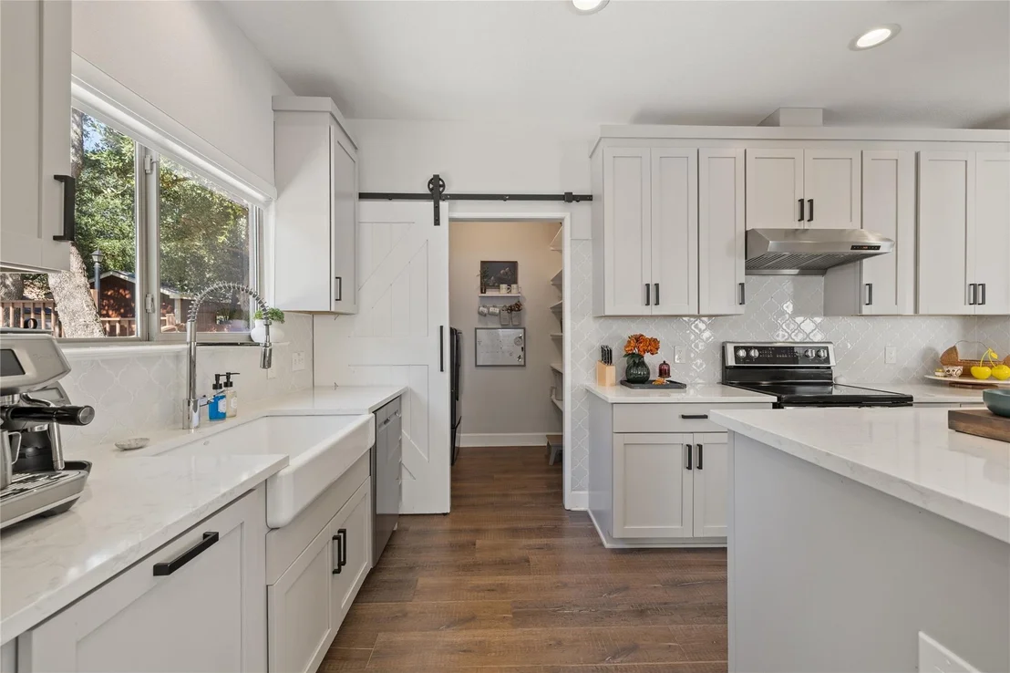 Photo of 507 Paseo Grand DR